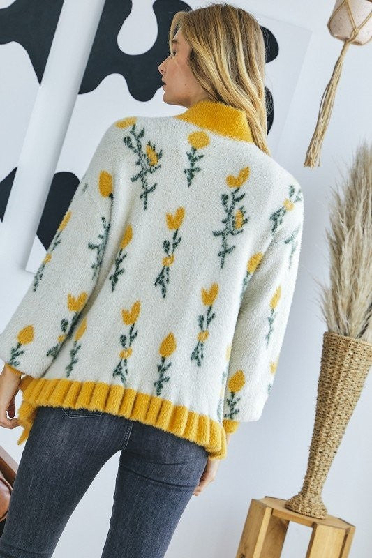 Flower Bud Ruffle Cardigan