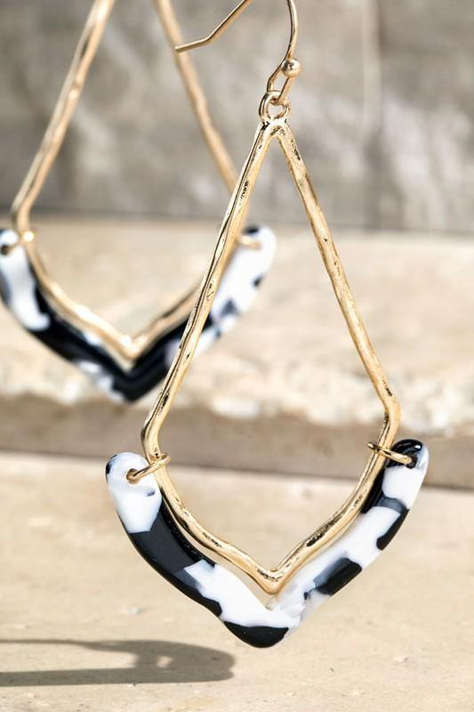 Acrylic Dangle White and Black Tortoise Earrings with hammered metal design - Taffycat's