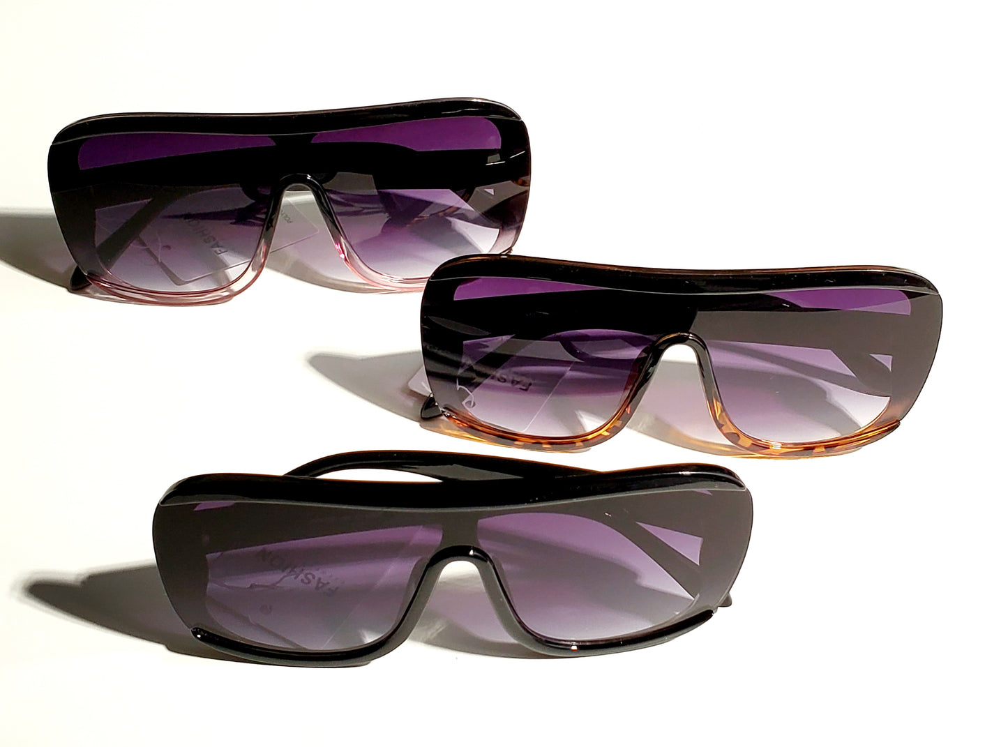 Oversized Shield Inspired Sunglasses - Taffycat's